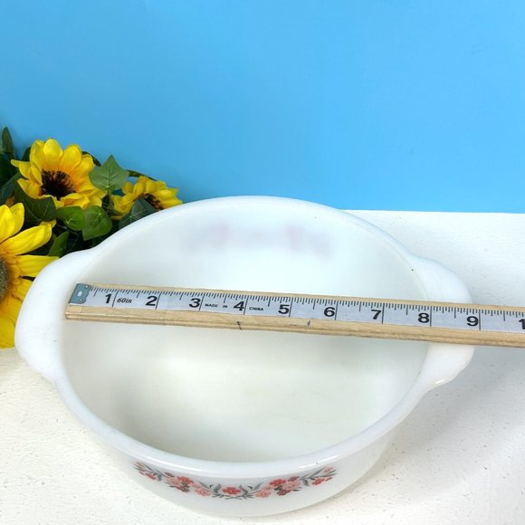 Vintage Fire King Primrose 2 Qt Casserole Dish - Picture 4 of 7